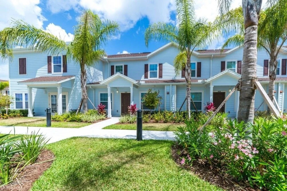 Amazing Townhome! - Lucaya Village - 9006SD