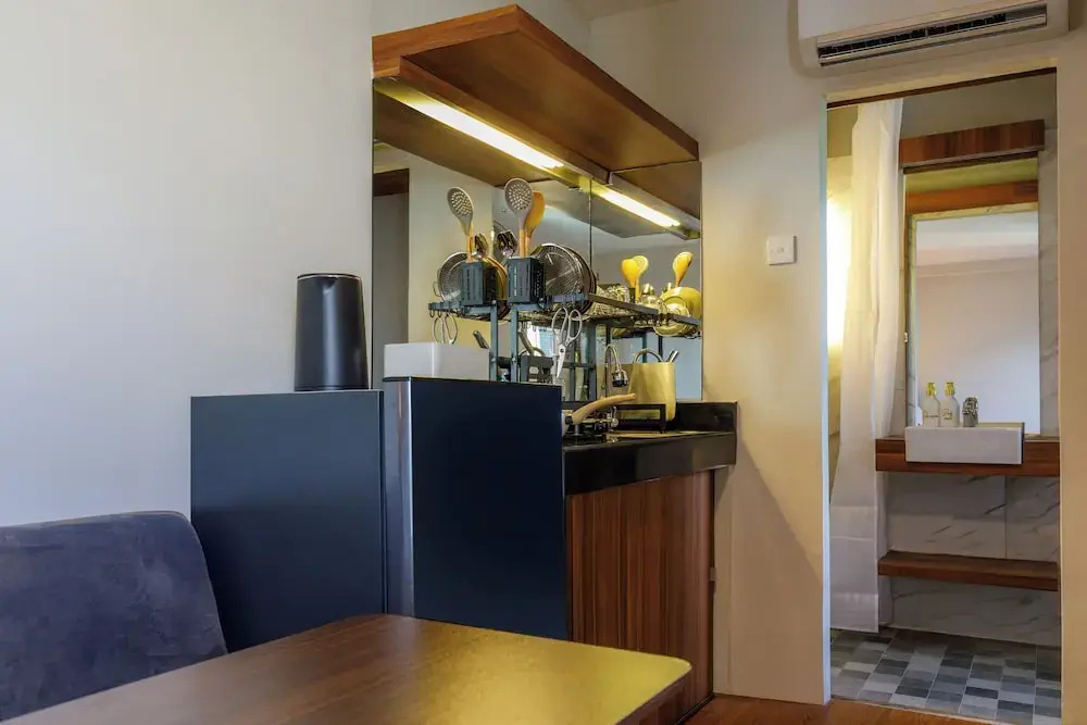 Andewi Cabin