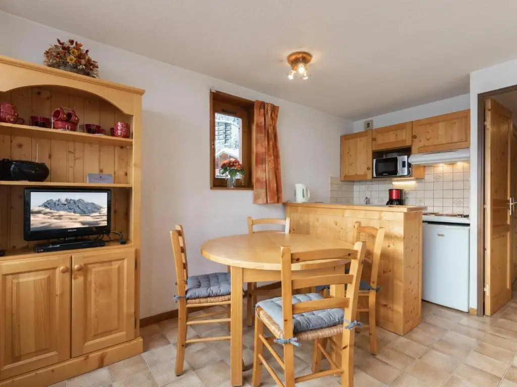 Appartement La Clusaz, 2 pièces, 5 personnes - FR-1-304-33