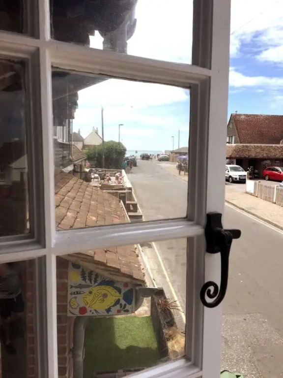 Journey s End Luxury Cottage 100m From Sea
