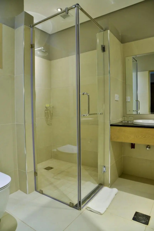 EPIC Hotel & Suites