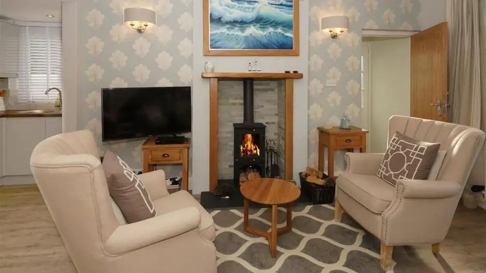 Bumble Bee Cottage