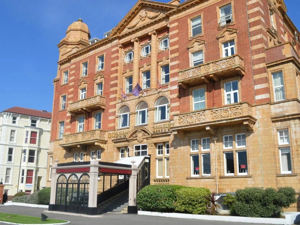 The Queens Hotel