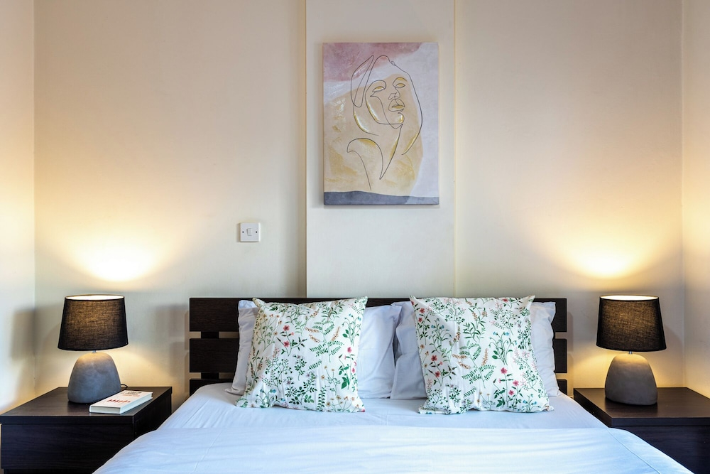Freya 1-Bedroom Apt & Balcony in Larnaca
