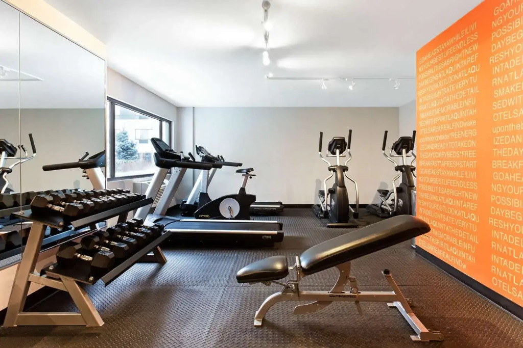 La Quinta Inn & Suites by Wyndham Chicago - Lake Shore