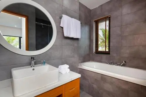 Vietsovpetro Ho Tram Beach Resort & Spa