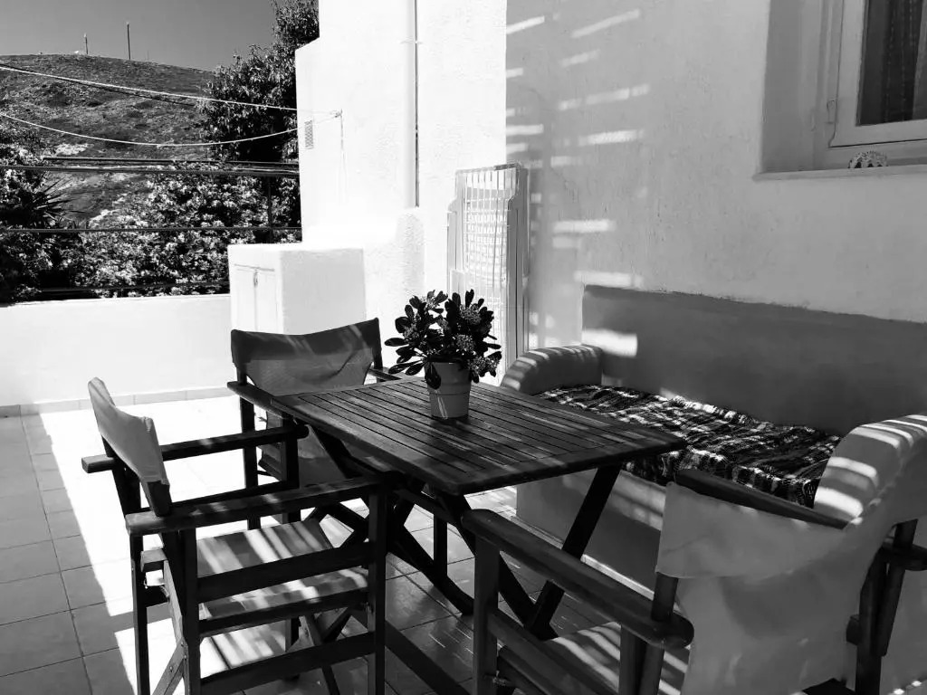 Stylish Home for 6 in Adamas