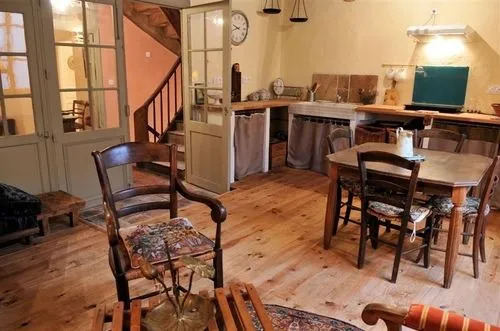 Maison Rives - Village du Livre de Montolieu
