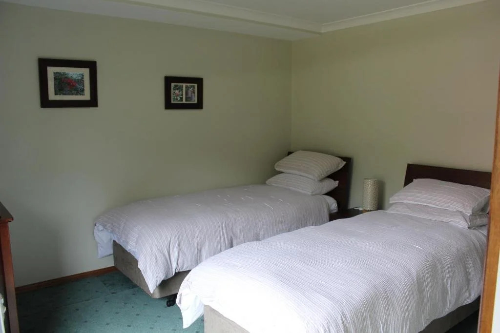 Eagle's Roost Farmstay B&B