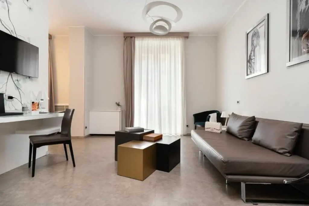 Montenapoleone Suites