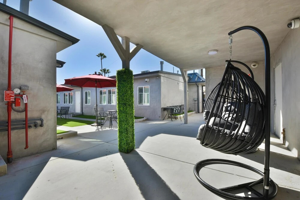 1244#7 Remodeled Luxury Condo With Stunning Views of Beach & Bay