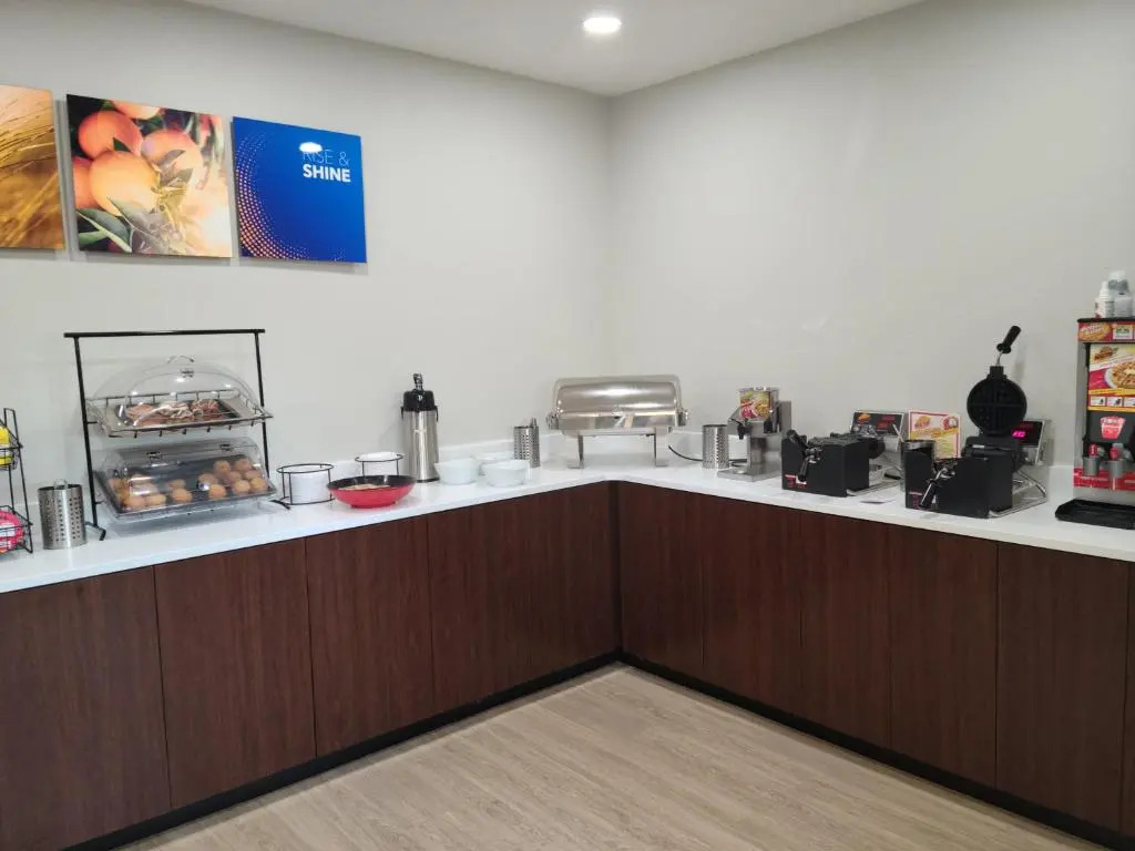 Comfort Inn & Suites Shelbyville