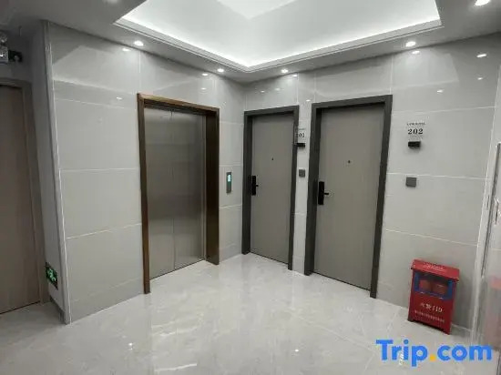 Zhaoqing Lizhi Hotel (Jinli Cultural and Sports Activity Plaza)