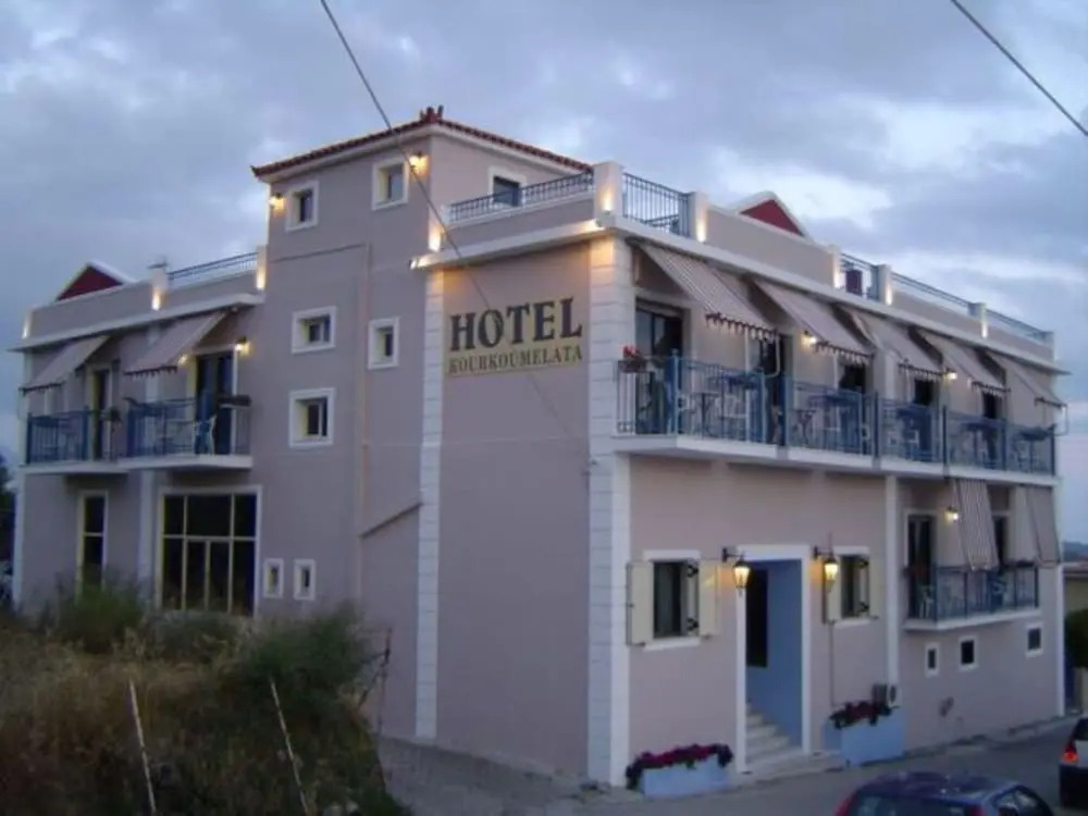 Villa Kourkoumelata
