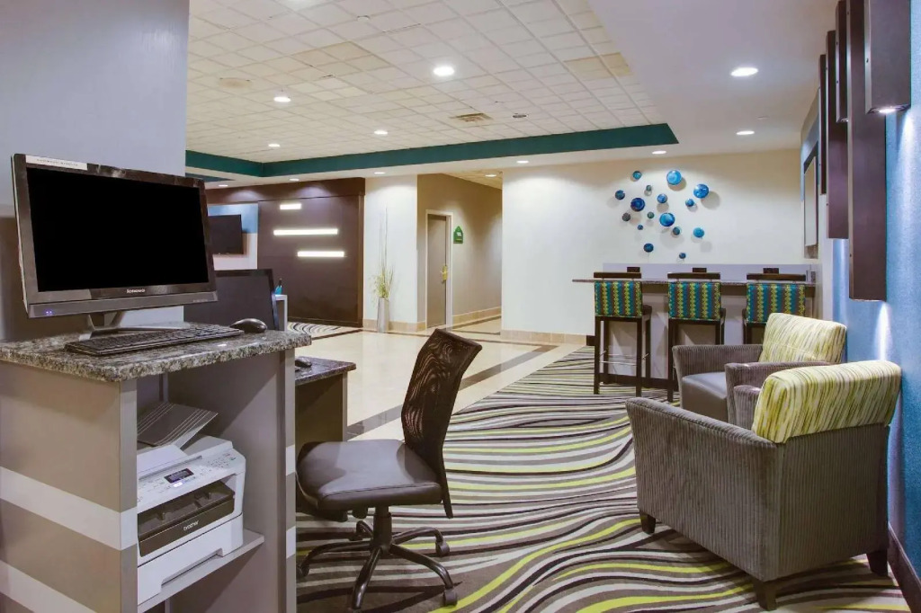 Fairfield Inn & Suites by Marriott Virginia Beach/Norfolk Airport