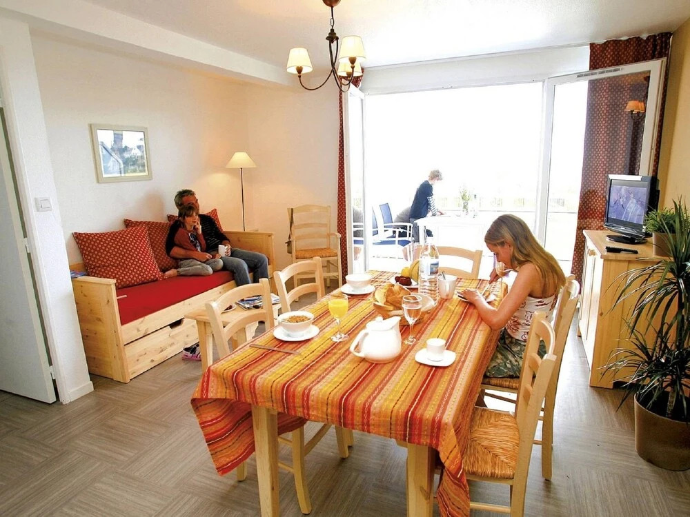 Apartment in Plougasnou With Stunning Sea Views