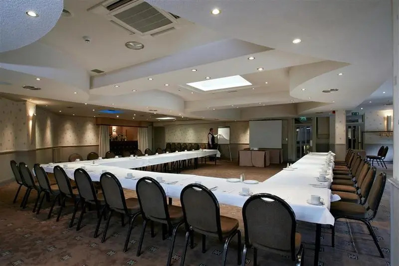 Lovat Hotel