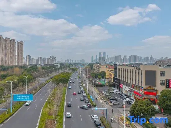 JI Hotel (Suzhouwan Wujiang Renmin Square Subway Station)