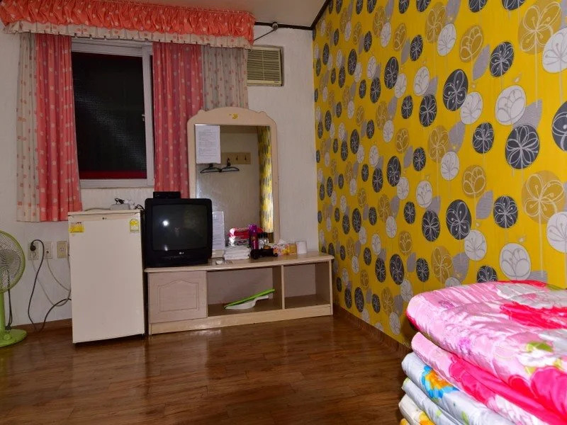 Goodstay Songwal Park