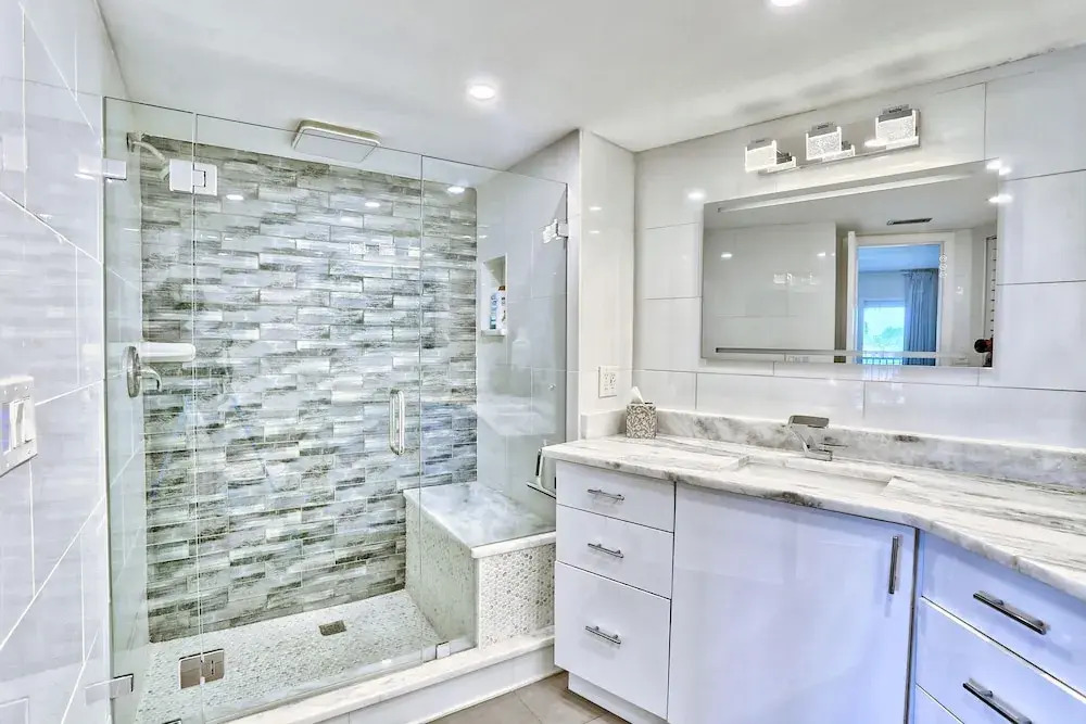 Land's End 1-206 Bay Front-premier