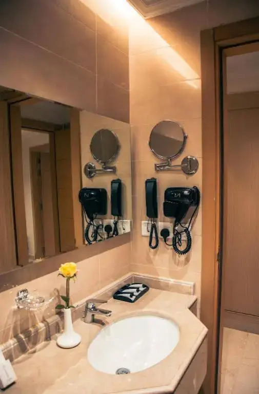 Taj Park Hotel