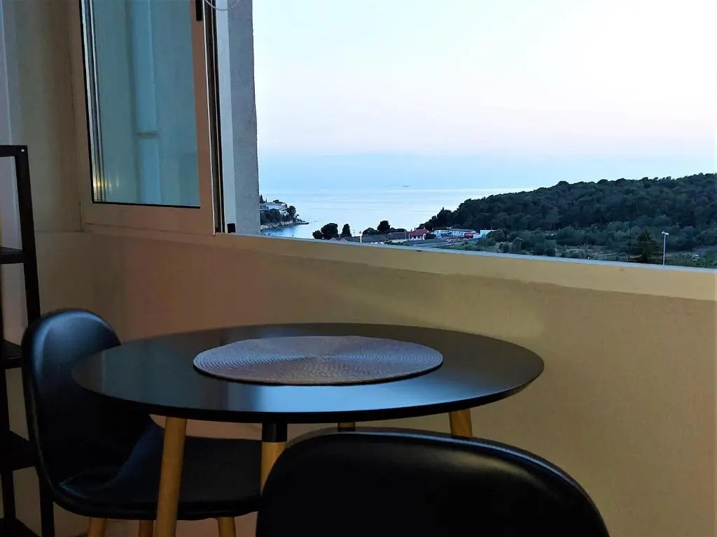Sunset Apartment