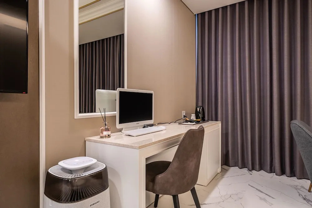 Suwon Aritte Hotel