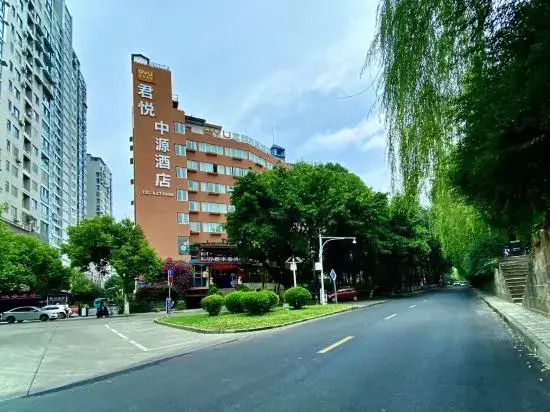 Junyue Zhongyuan Hotel