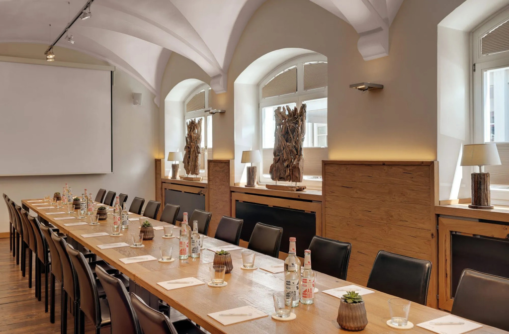 Alpen Hotel München