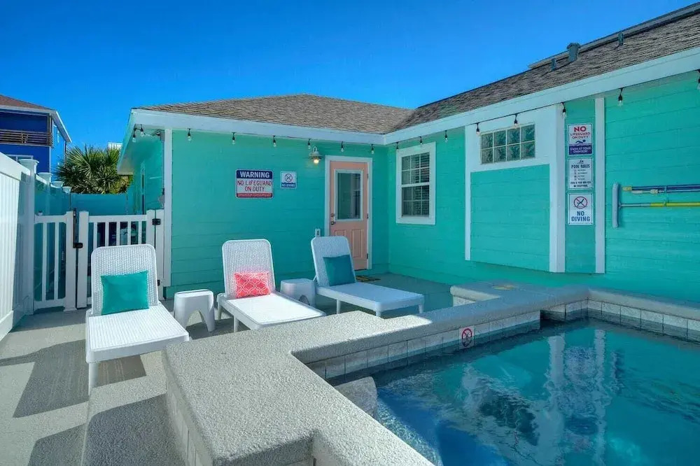 Peachy Palm by Avantstay Huge Private Pool!