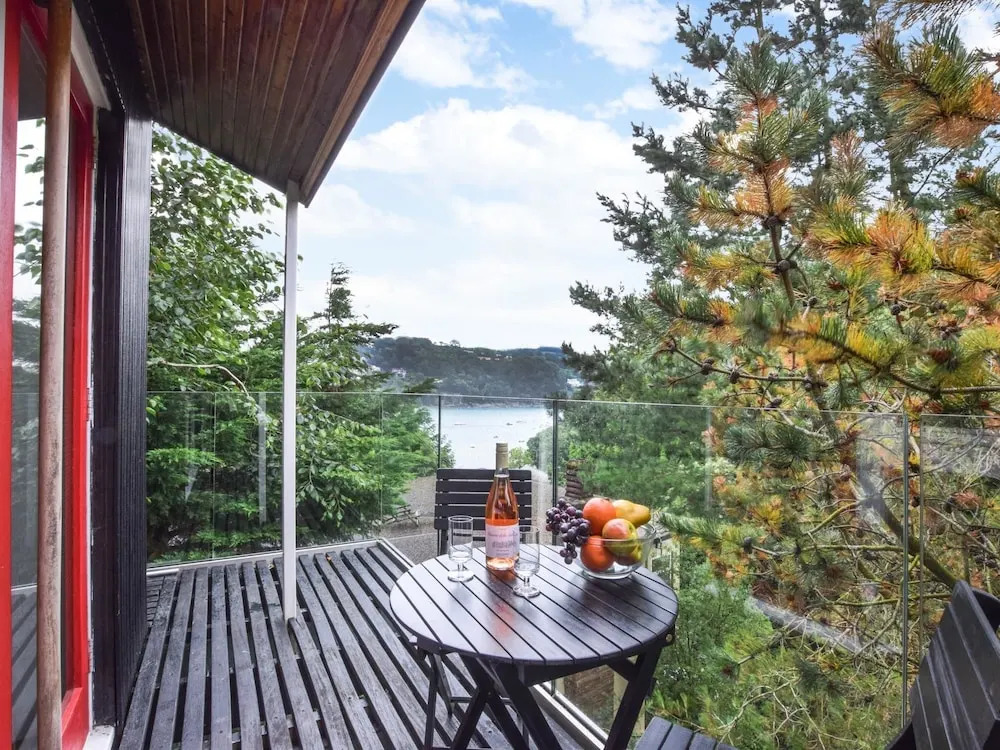 Quaint Holiday Home in Dartmouth With River Dart View