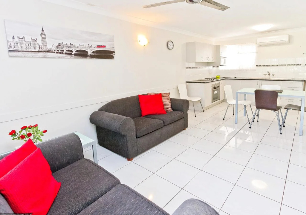Silver Sands Apartments
