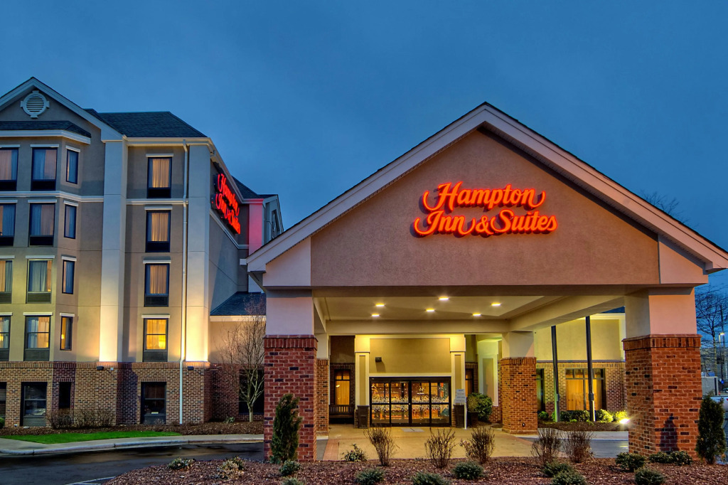Hampton Inn and Suites Asheville Airport