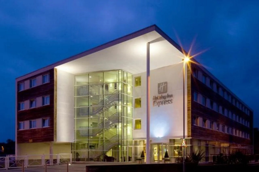 Holiday Inn Express, Chester Racecourse by IHG