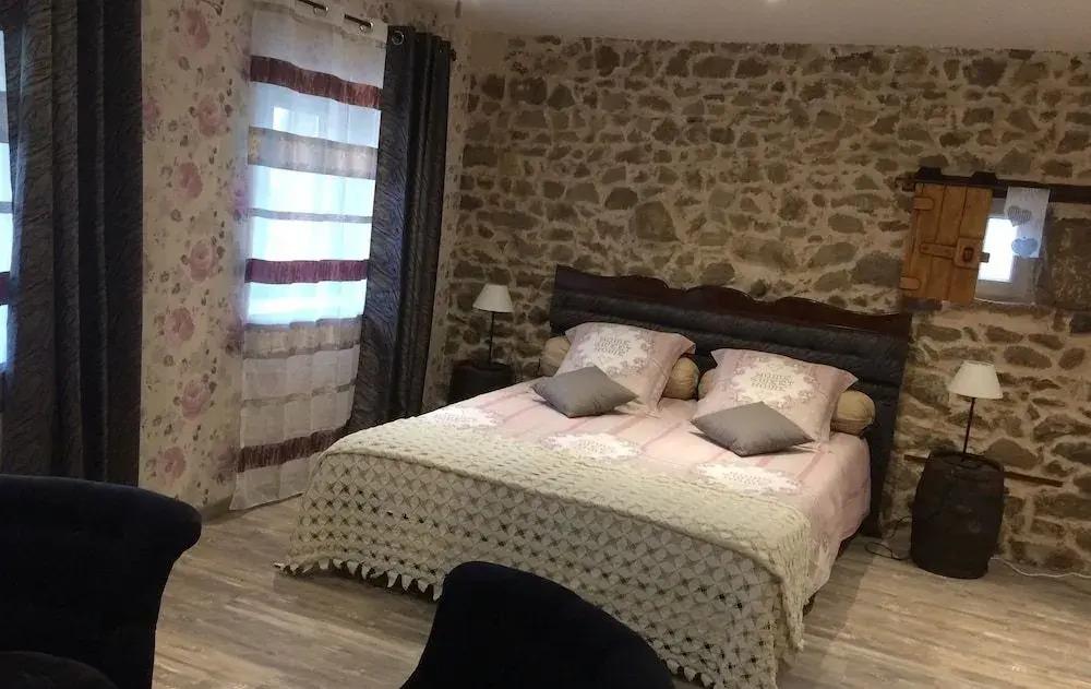 Chambres dHôtes LES VERGERS DE LOUISE