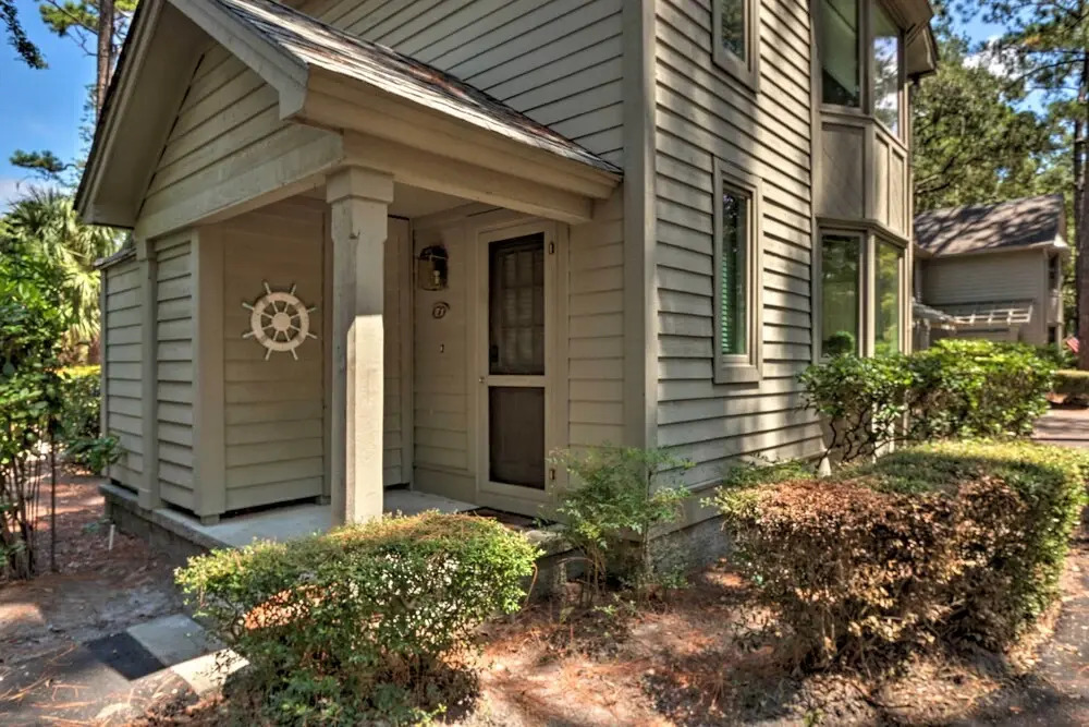 Hilton Head Resort Condo w/ Pool Access!