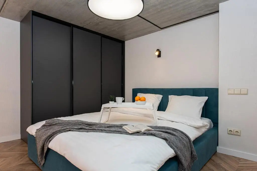 Brand New Apartment w-garage parking, by Cohost