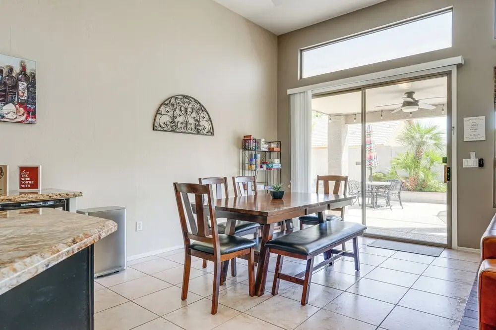 Relax Poolside in Mesa: Family Home 12 Mi to Dtwn