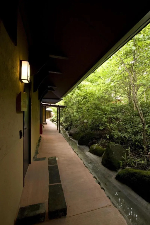 Satonoyu Waraku 13 years or older