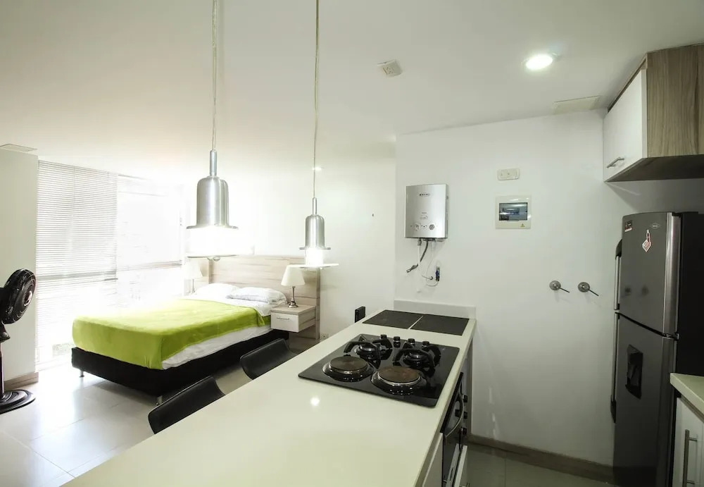 Apartamento Estudio Con 3 Camas Poblado Piso Alto