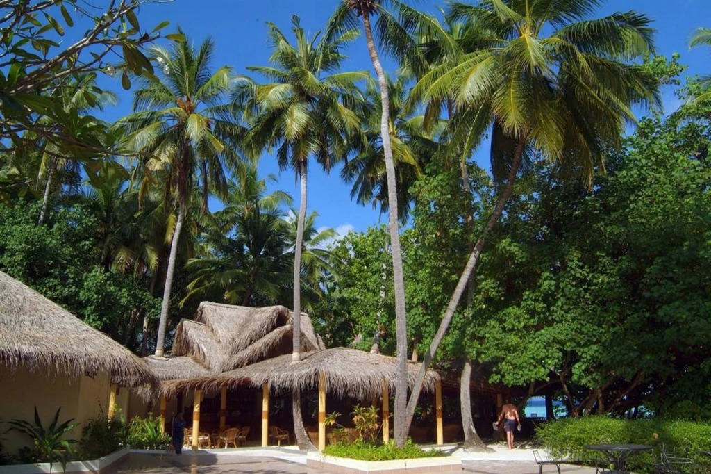 Курорт Biyadhoo Island