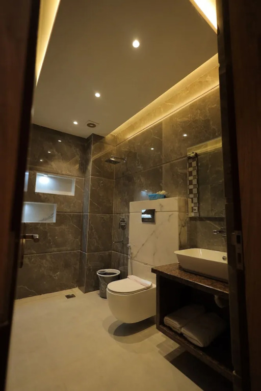 Hotel Taj Crown plaza