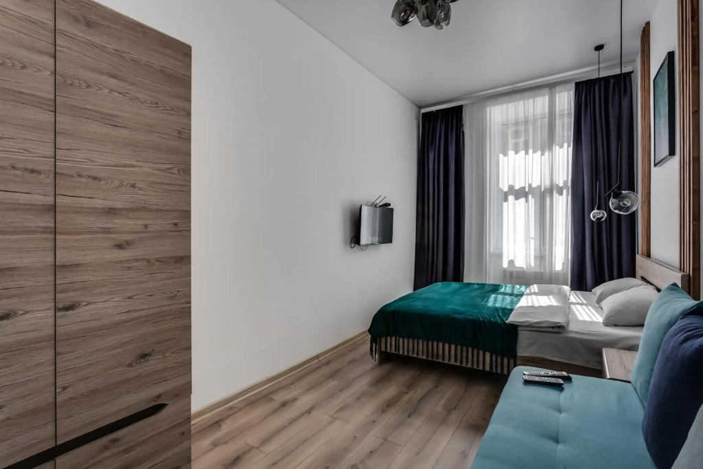 ROMANTIC apartments-near Opera house 5/4