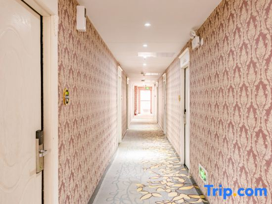 Xinyang century fashion hotel