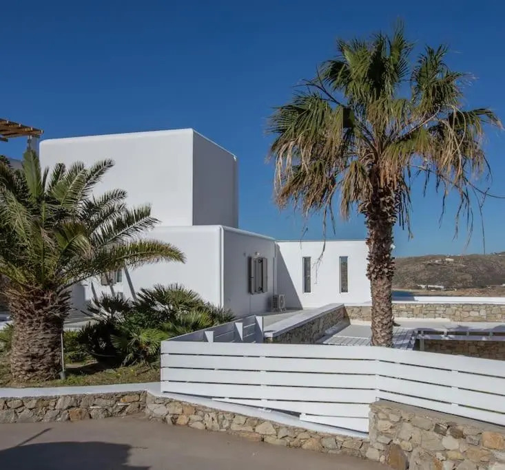 Mykonian house in Elia beach by GHH