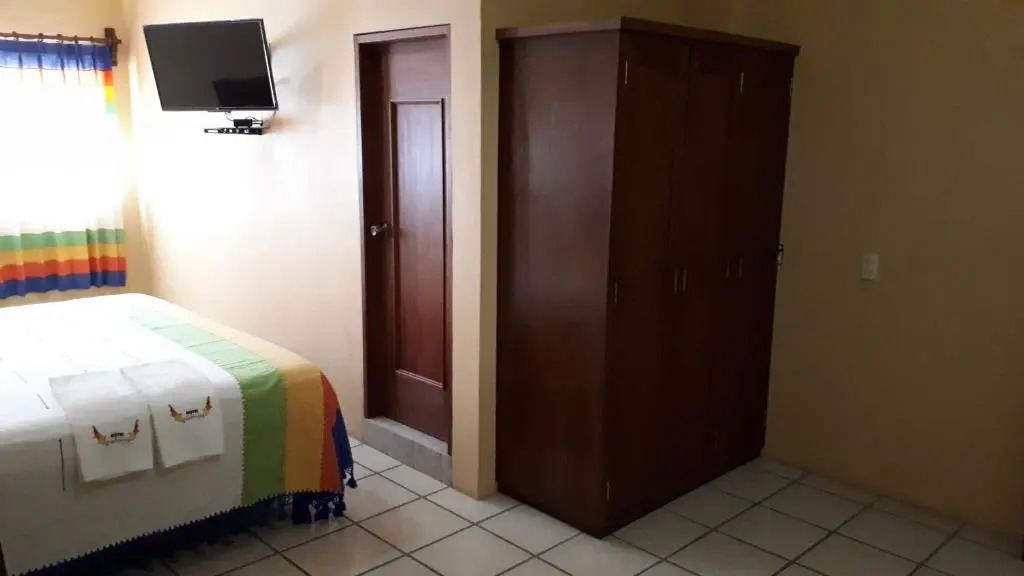 Hotel Alebrijes