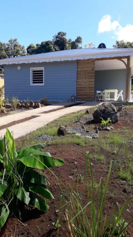 House With 2 Bedrooms in Bouillante, With Furnished Garden and Wifi - 1 km From the Beach