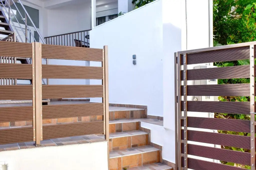 La Maison Plakes 3 BDR Apt