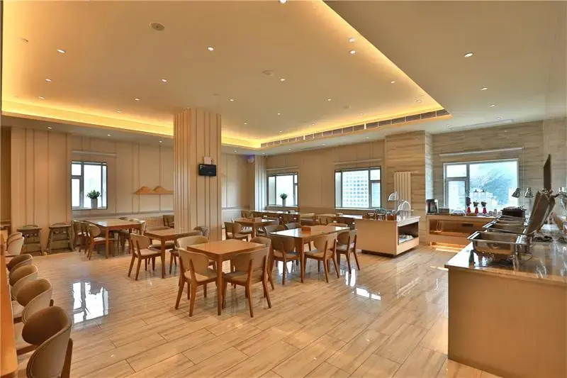 Ji Hotel (Lanzhou West Railway Station)