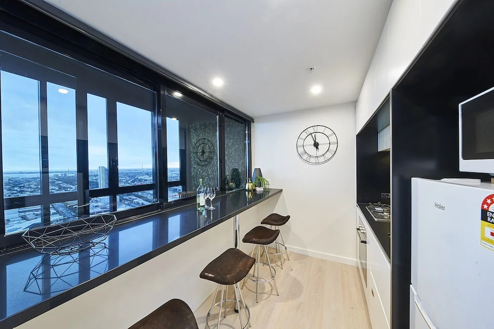 Mega Style Apartments The International